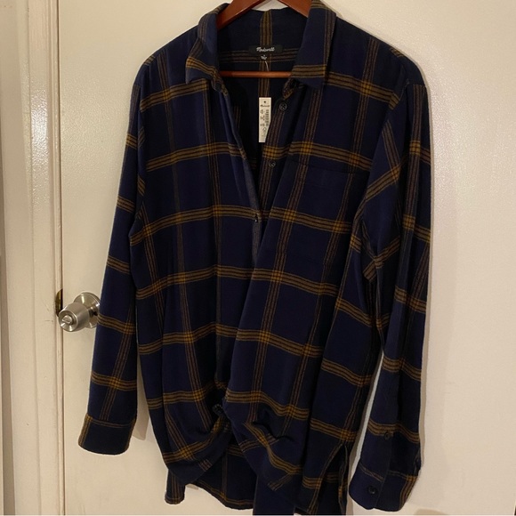 Flannel Oversized Ex-Boyfriend Shirt in Forbell
Plaid sz Large - Picture 2 of 7
